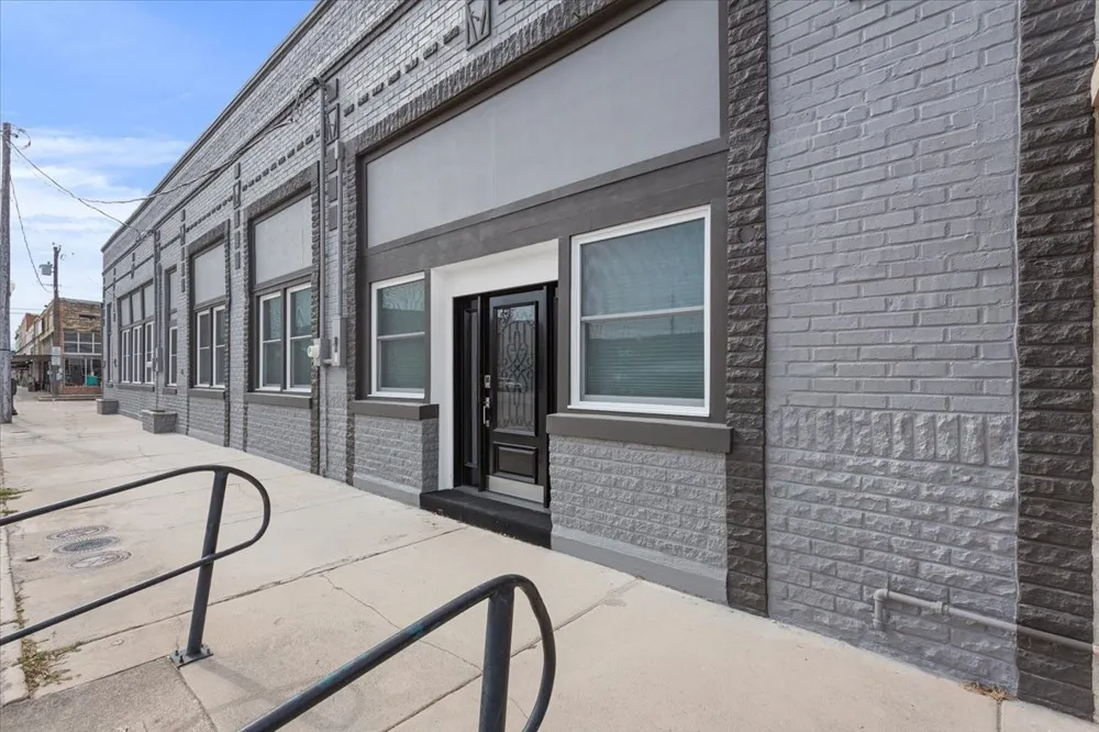 202 Avenue D Clifton, TX 76634
