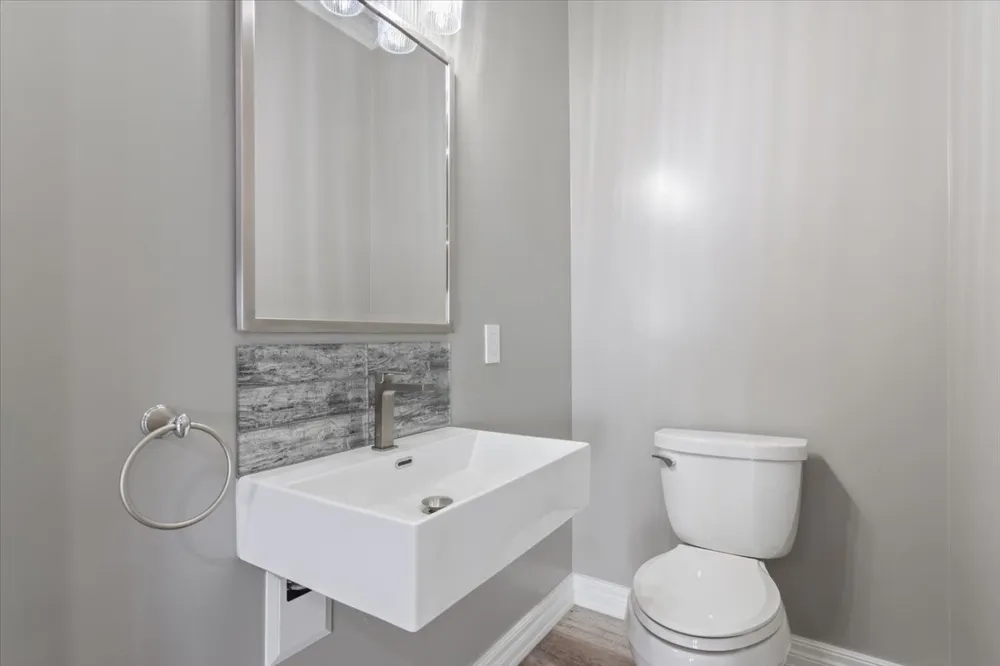202 Avenue D Clifton, TX 76634