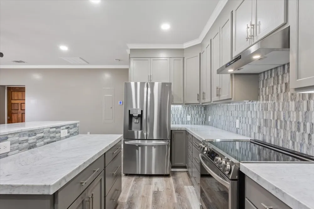 202 Avenue D Clifton, TX 76634