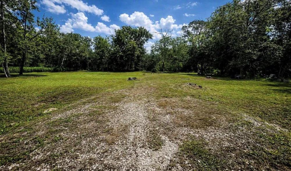 Elm Cr 825c Street West Columbia, TX 77486