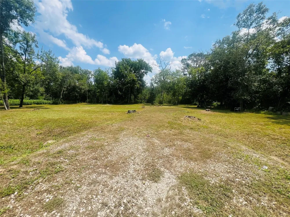 Elm Cr 825c Street West Columbia, TX 77486