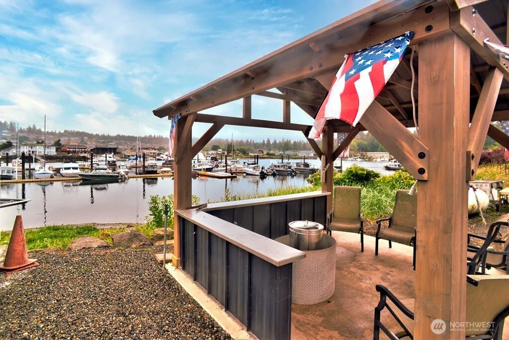 37971 Brant Road NE Hansville, WA 98340