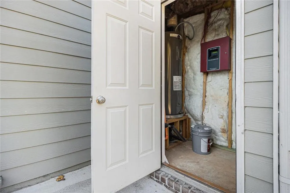 6257 Ellenwood Drive Rex, GA 30273