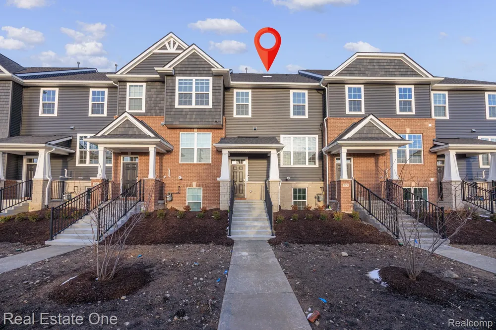 378 Sydney Court Plymouth City, MI 48170