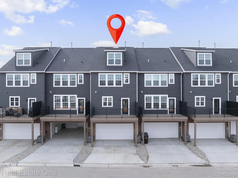 378 Sydney Court Plymouth City, MI 48170