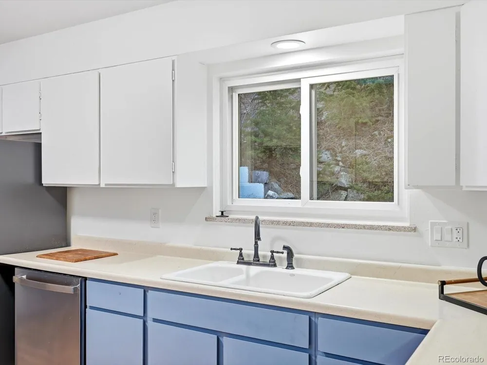 73 Spruce Street Jamestown, CO 80455