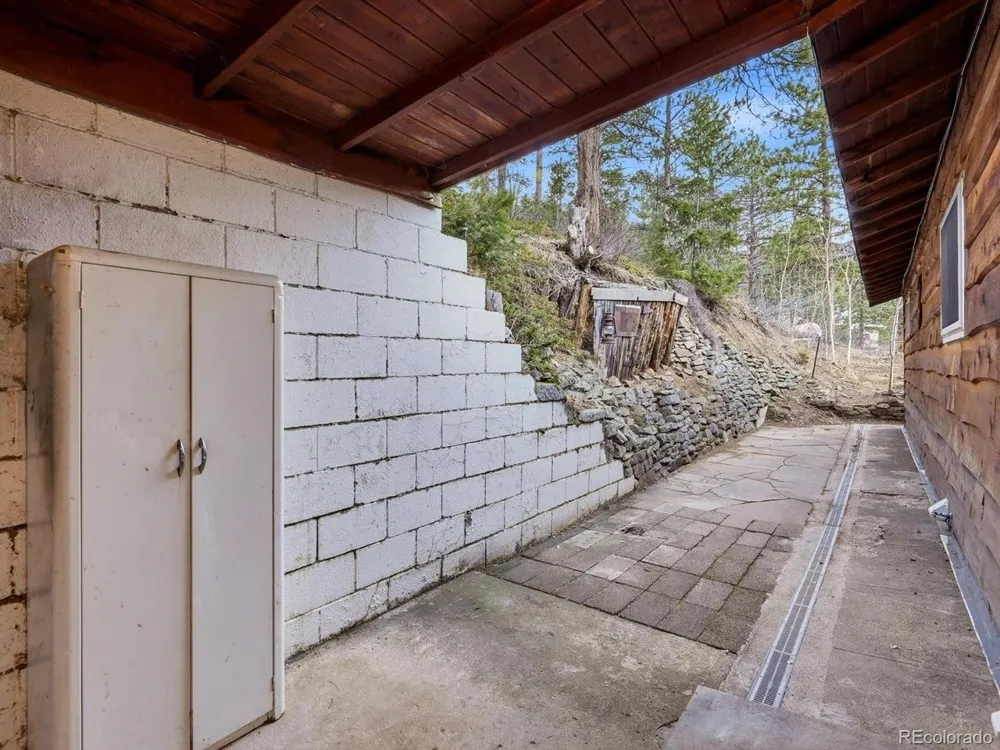 73 Spruce Street Jamestown, CO 80455