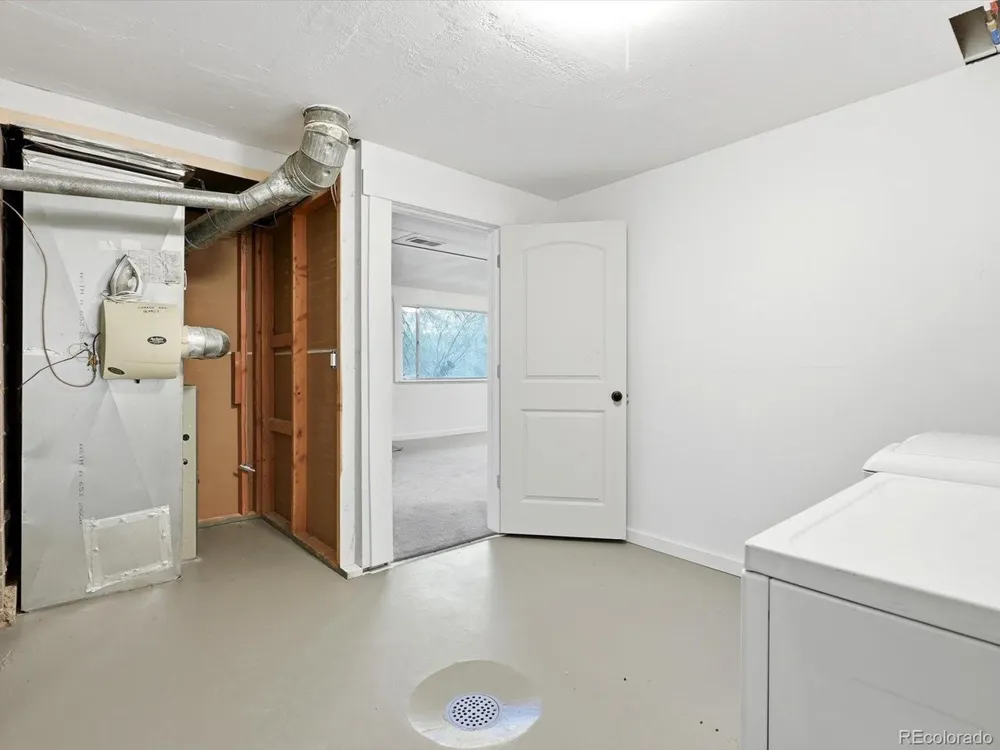 73 Spruce Street Jamestown, CO 80455