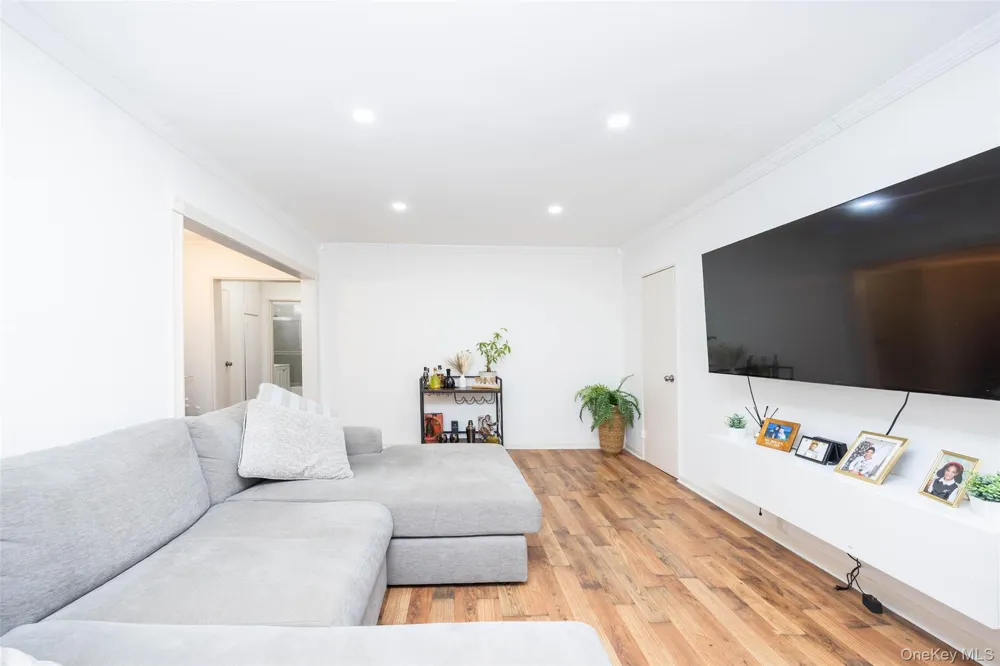 70-07 Park Drive E #A Kew Garden Hills, NY 11367