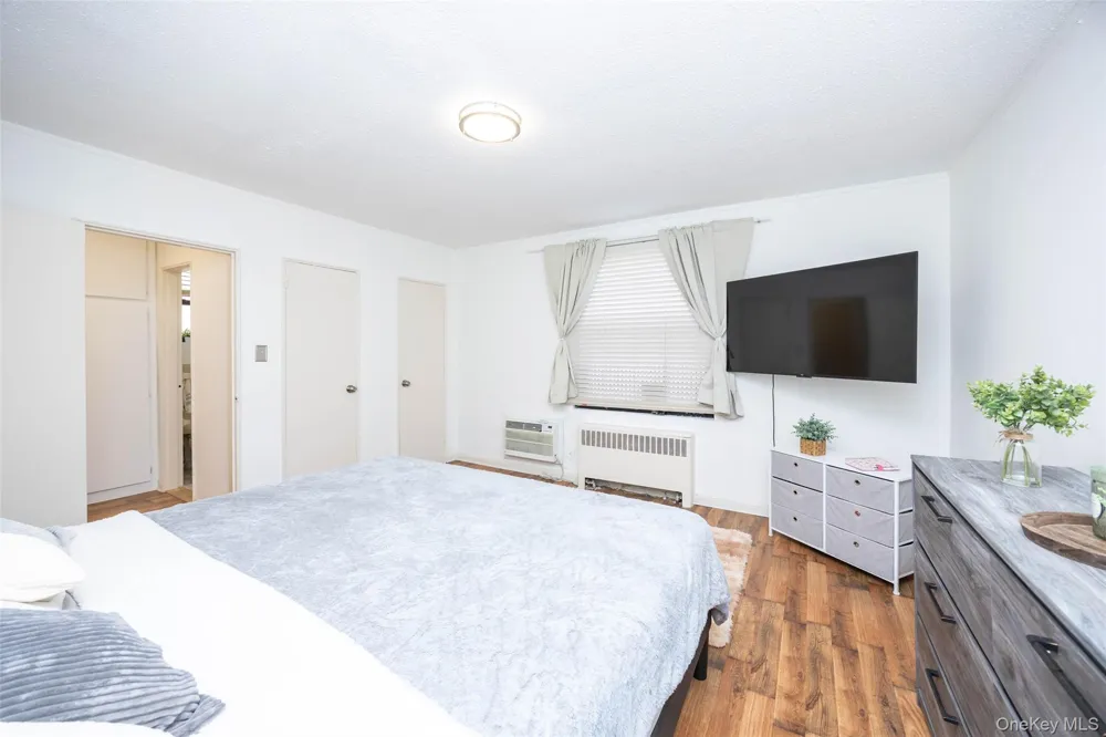 70-07 Park Drive E #A Kew Garden Hills, NY 11367