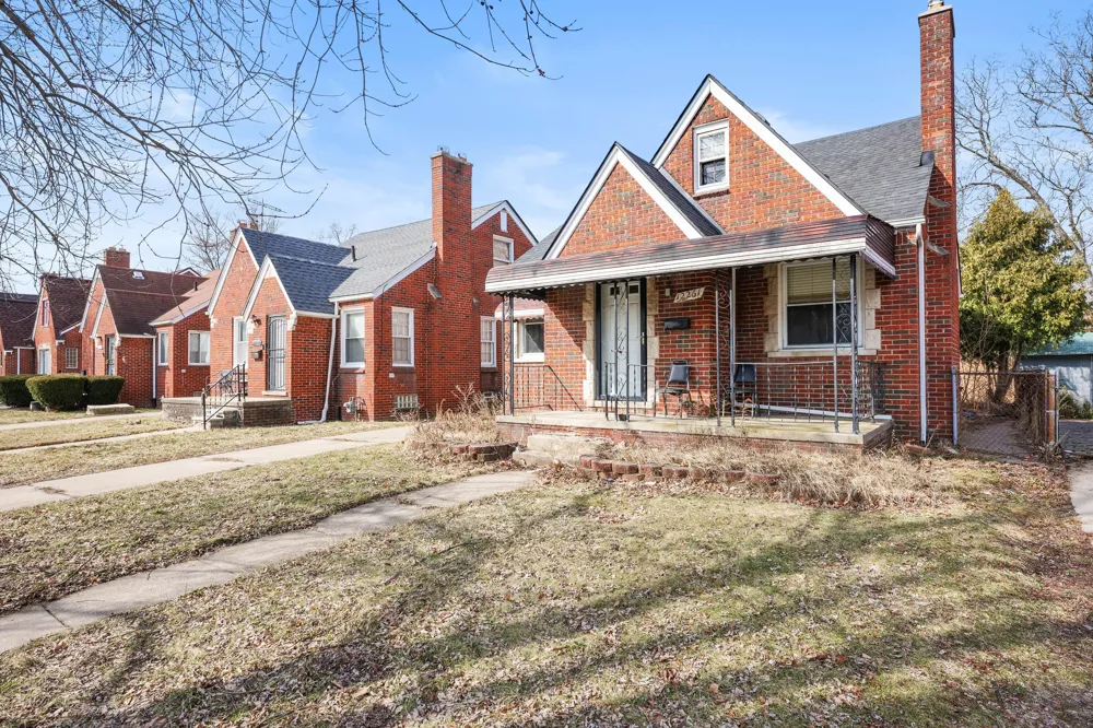12261 Lansdowne Street E Detroit, MI 48224