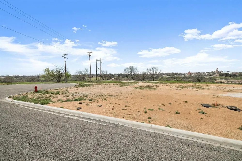 6 Walden Way Llano, TX 78643