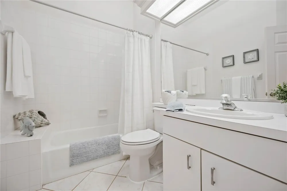 547 FALLBROOK DRIVE Venice, FL 34292