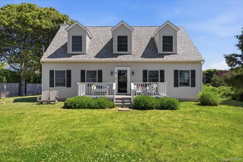 59 Peconic Avenue