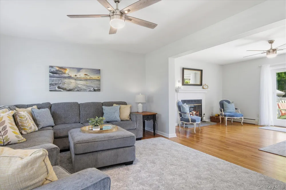 59 Peconic Avenue Shelter Island, NY 11964