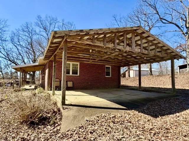 9554 Brooksie Thompson Rd Bath Springs, TN 38311