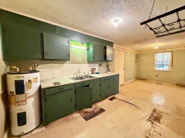 9554 Brooksie Thompson Rd Bath Springs, TN 38311