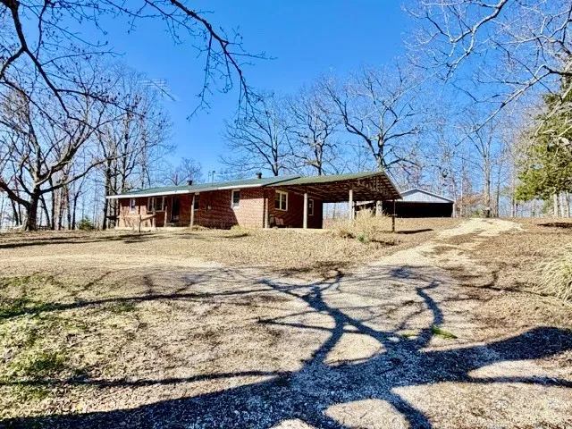 9554 Brooksie Thompson Rd Bath Springs, TN 38311