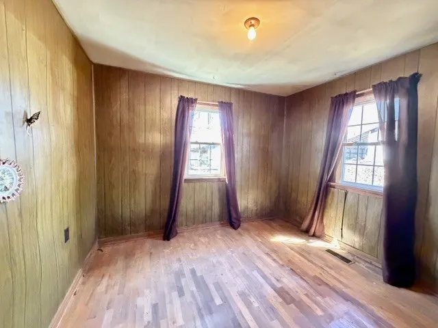 9554 Brooksie Thompson Rd Bath Springs, TN 38311
