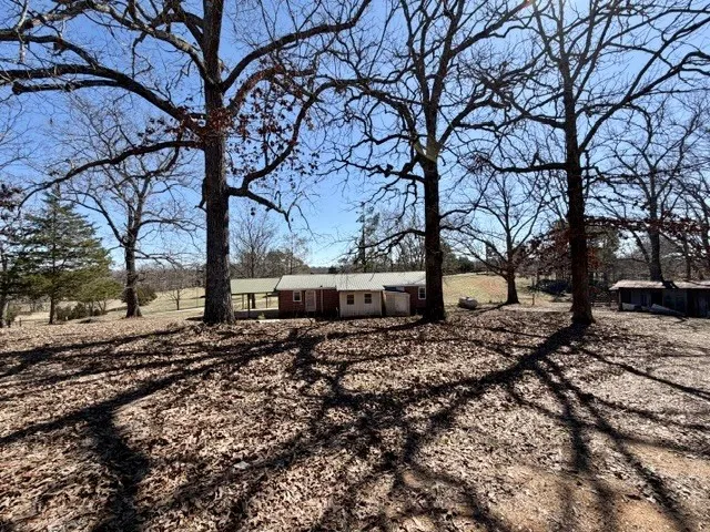 9554 Brooksie Thompson Rd Bath Springs, TN 38311