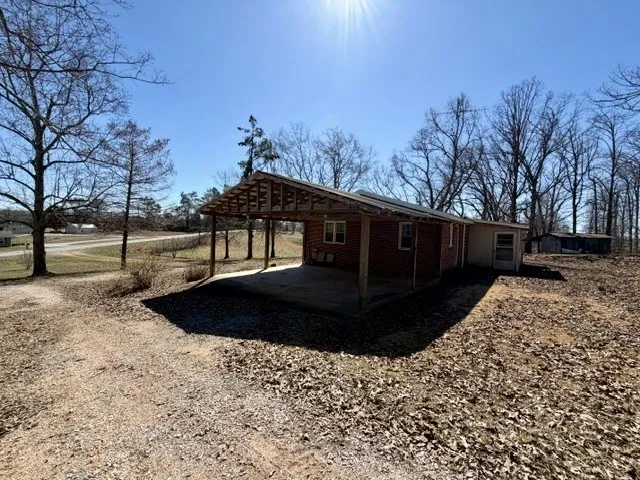 9554 Brooksie Thompson Rd Bath Springs, TN 38311