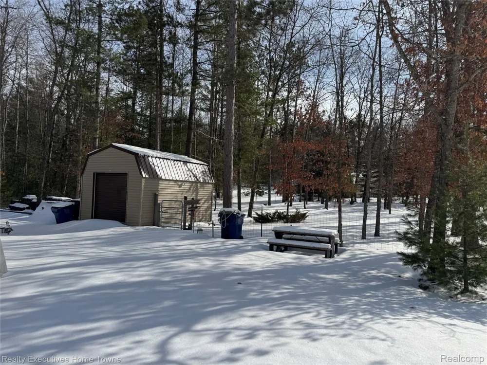 1281 Geesey Avenue Mentor Township, MI 48647