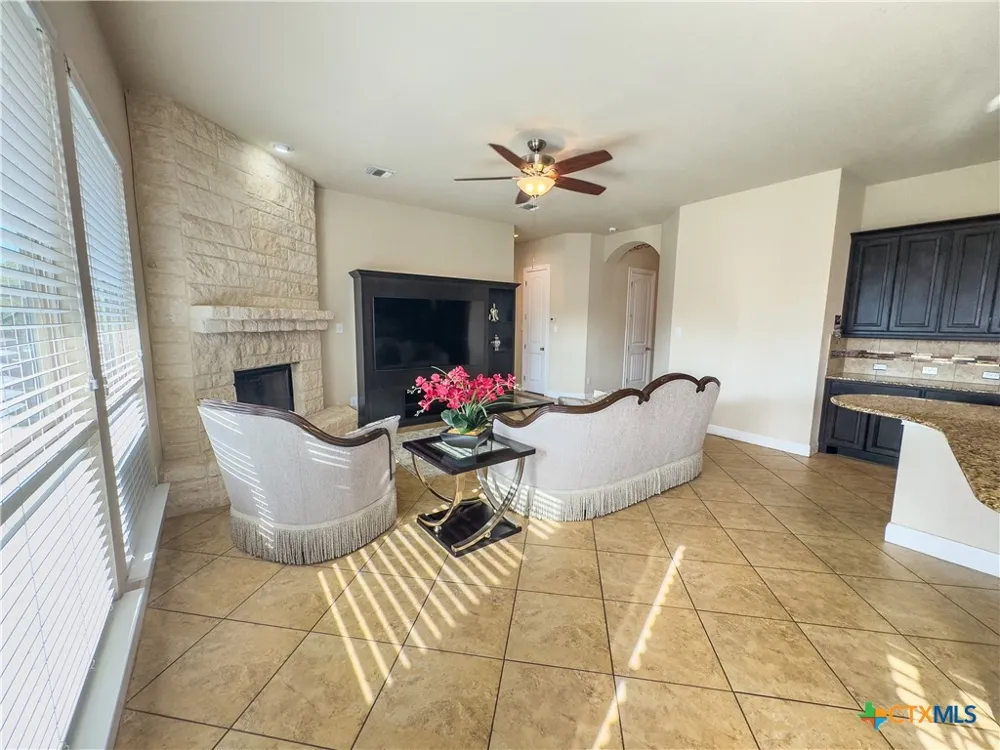 809 Alpino Cibolo, TX 78108