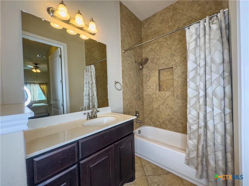 809 Alpino Cibolo, TX 78108