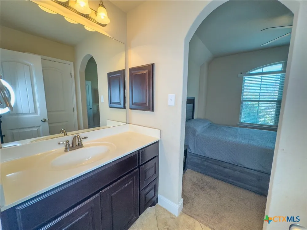 809 Alpino Cibolo, TX 78108