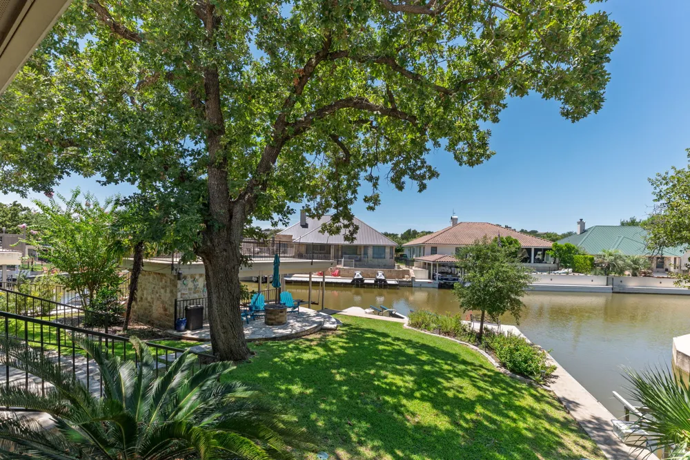 3012 Driftwood Lane Horseshoe Bay, TX 78657