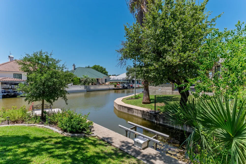 3012 Driftwood Lane Horseshoe Bay, TX 78657