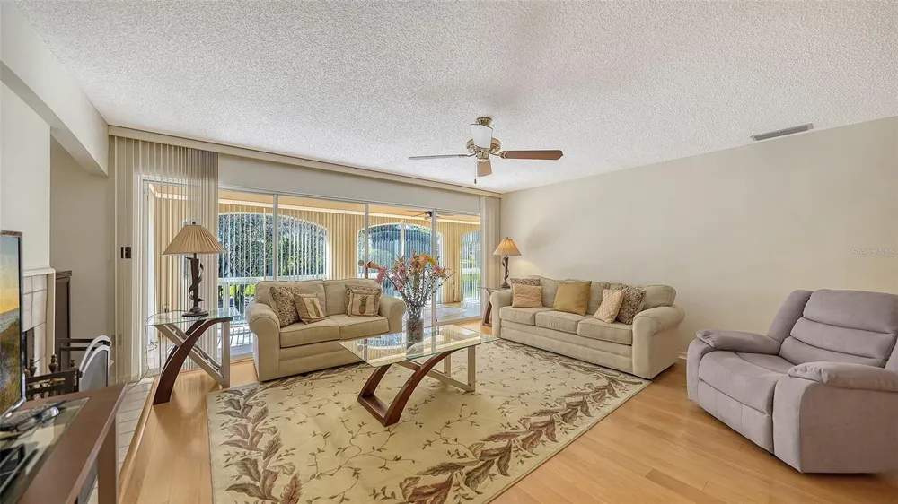 5521 CHANTECLAIRE #21 Sarasota, FL 34235