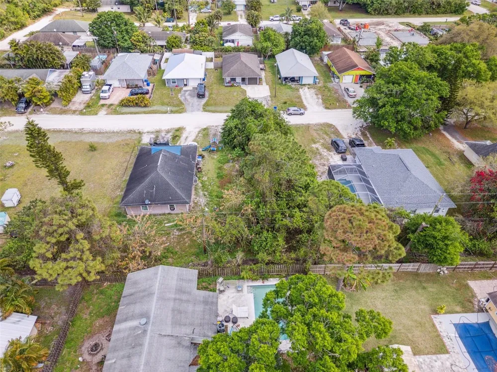 1335 25TH AVENUE SW Vero Beach, FL 32962