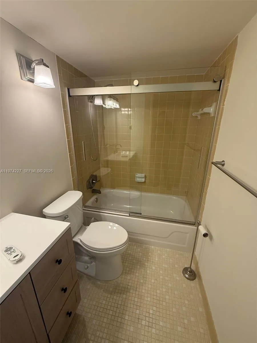 925 Halifax #102 Daytona, FL 32118