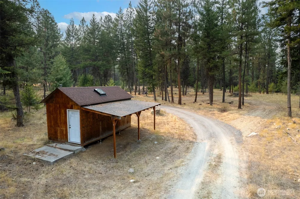 56 Ruby Two Moons Road Tonasket, WA 98855
