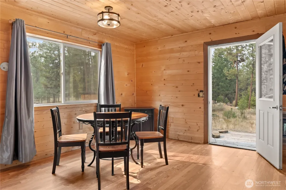 56 Ruby Two Moons Road Tonasket, WA 98855