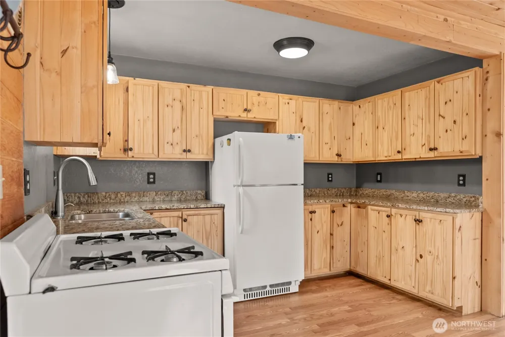 56 Ruby Two Moons Road Tonasket, WA 98855