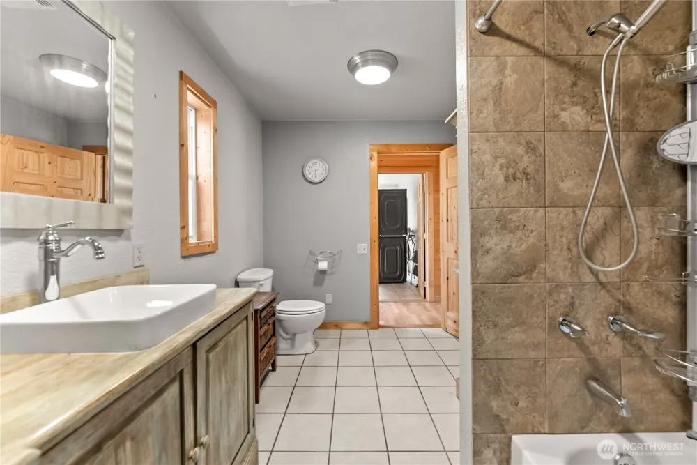 56 Ruby Two Moons Road Tonasket, WA 98855