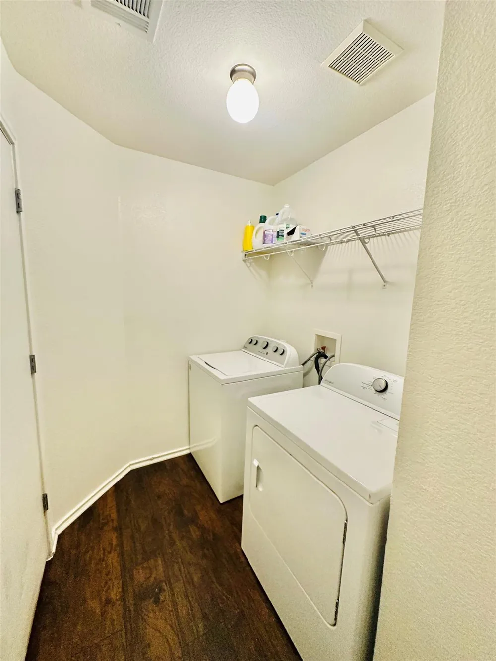 602 Lavaca Loop Elgin, TX 78621