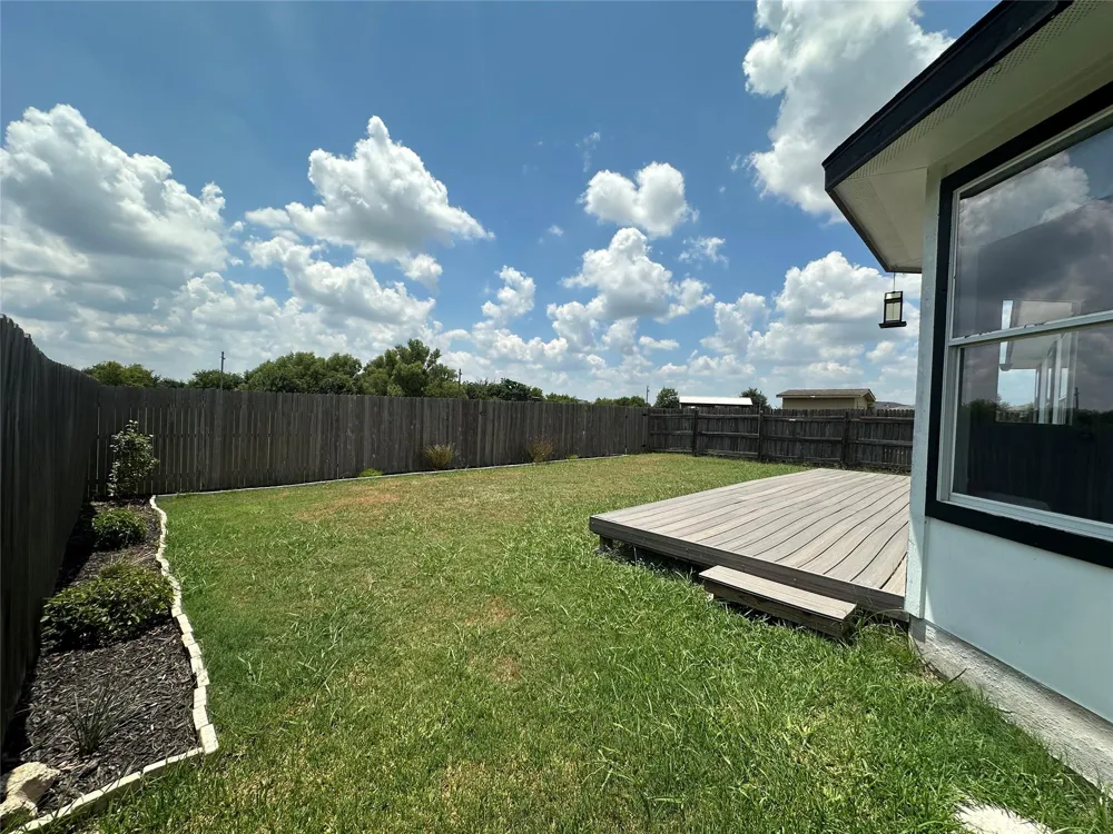 602 Lavaca Loop Elgin, TX 78621