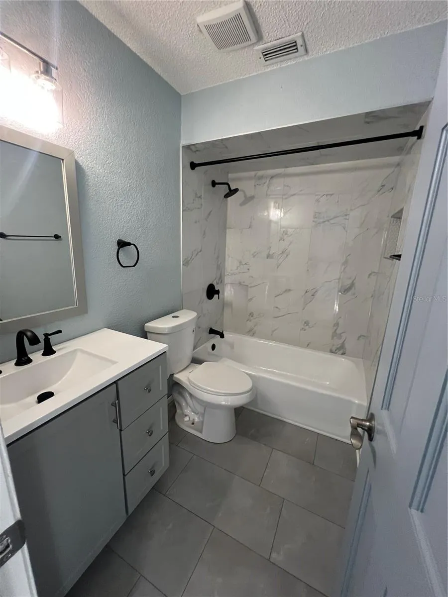 810 KINGS COURT #D Punta Gorda, FL 33950