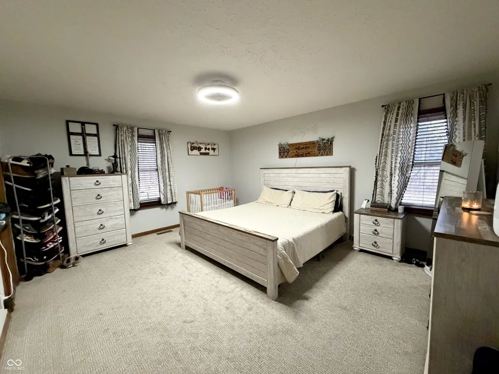 825 W Krislynn Woods Avenue West Terre Haute, IN 47885