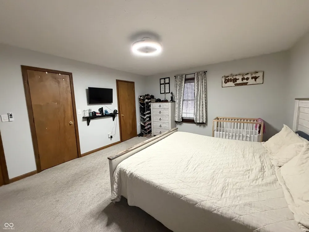 825 W Krislynn Woods Avenue West Terre Haute, IN 47885