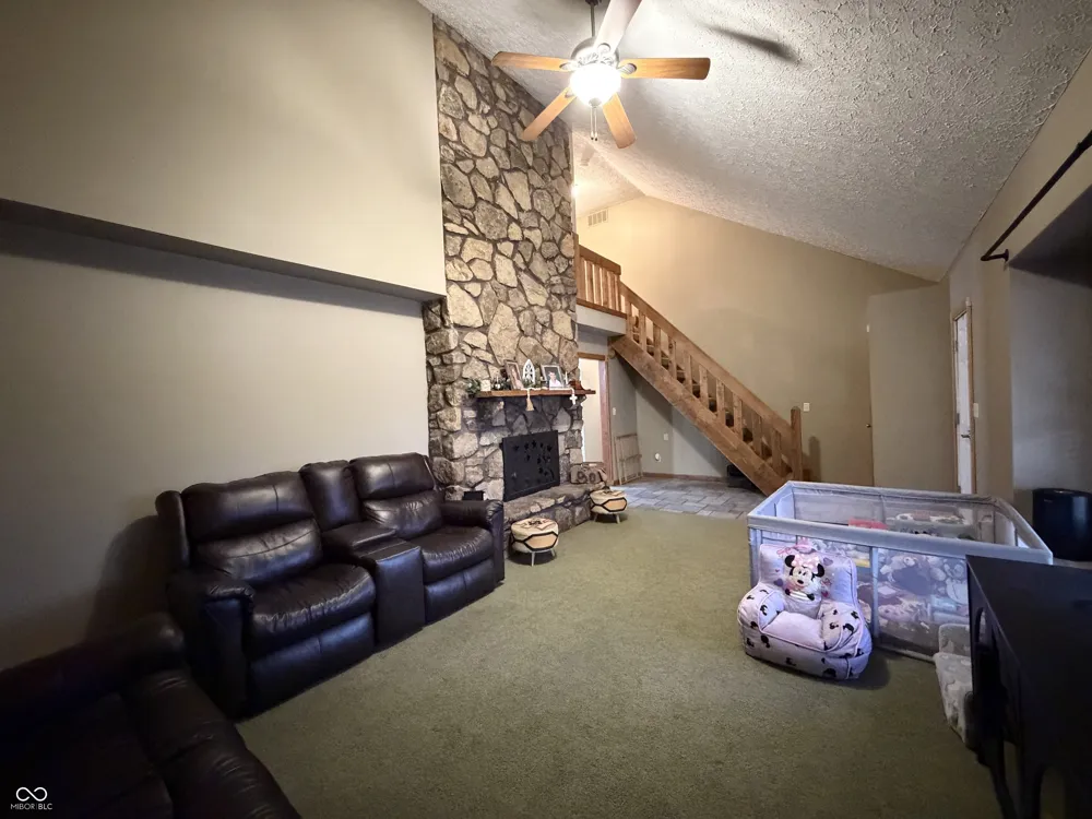 825 W Krislynn Woods Avenue West Terre Haute, IN 47885
