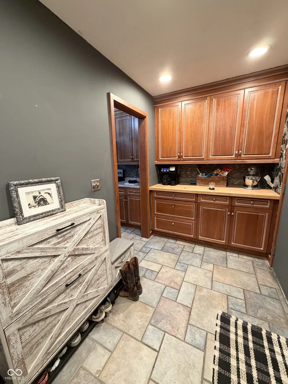 825 W Krislynn Woods Avenue West Terre Haute, IN 47885