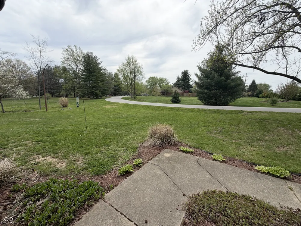 825 W Krislynn Woods Avenue West Terre Haute, IN 47885