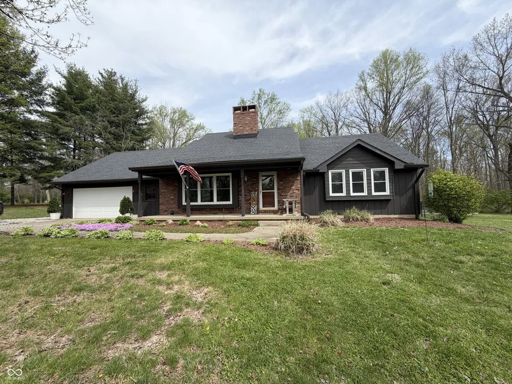 825 W Krislynn Woods Avenue West Terre Haute, IN 47885