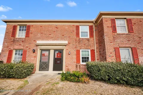 930 S Colonial Court #119
