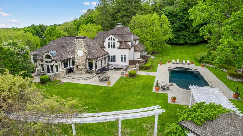 150 Old Farm Road Chappaqua, NY 10514
