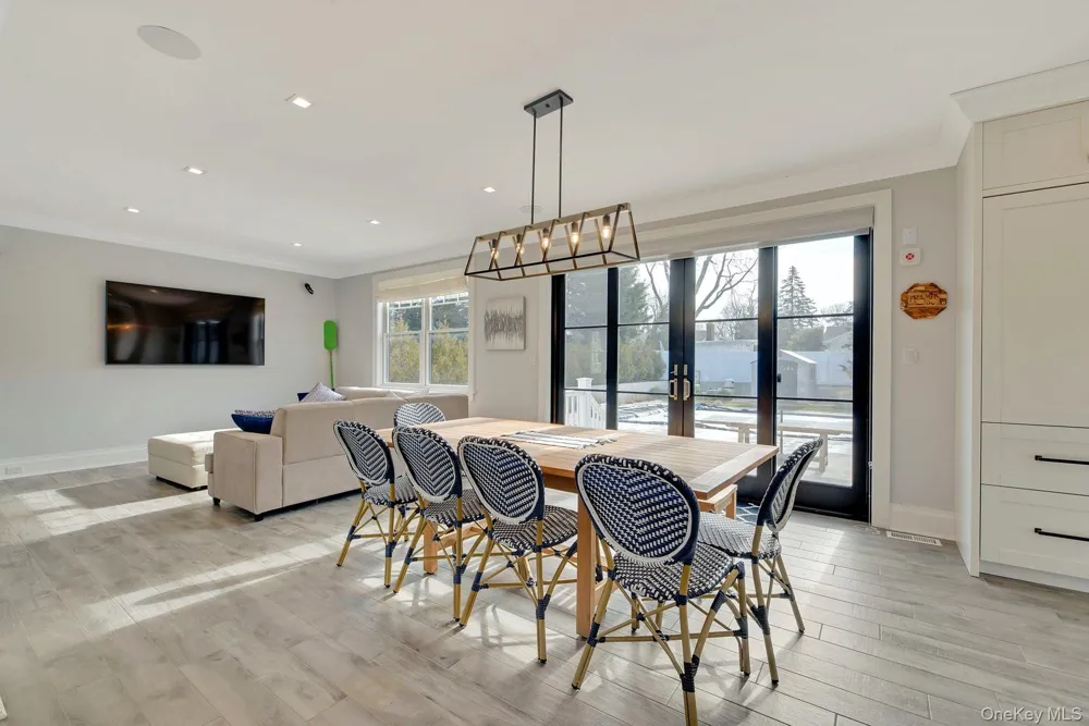 165 Marine Place Greenport, NY 11944